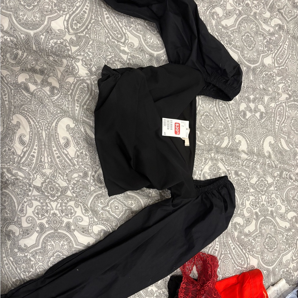 H&M Black Crop Top